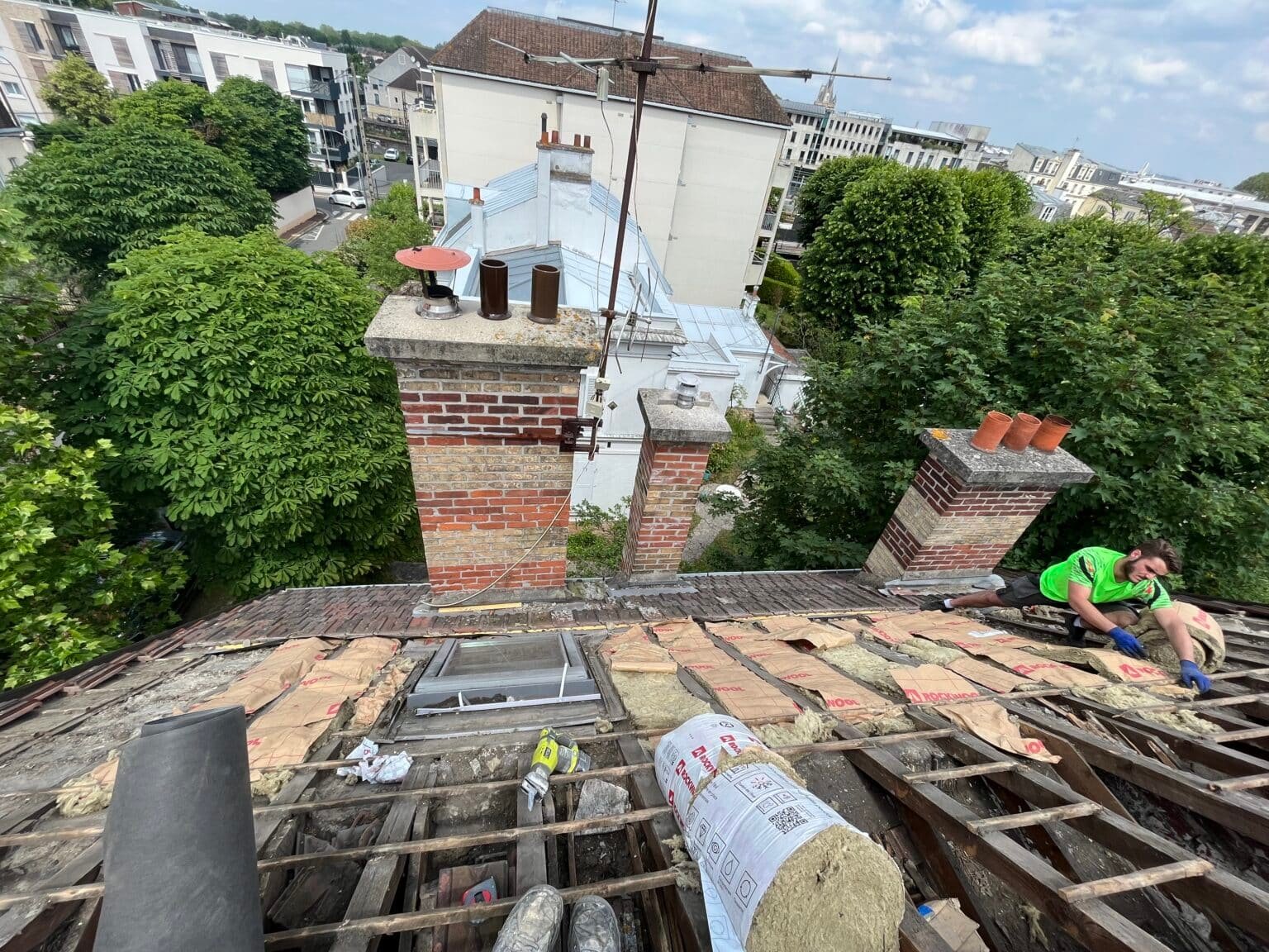 Leguet-artisan - Isolation à Cergy : solutions performantes pour votre confort en 2025 - Featured Image 1